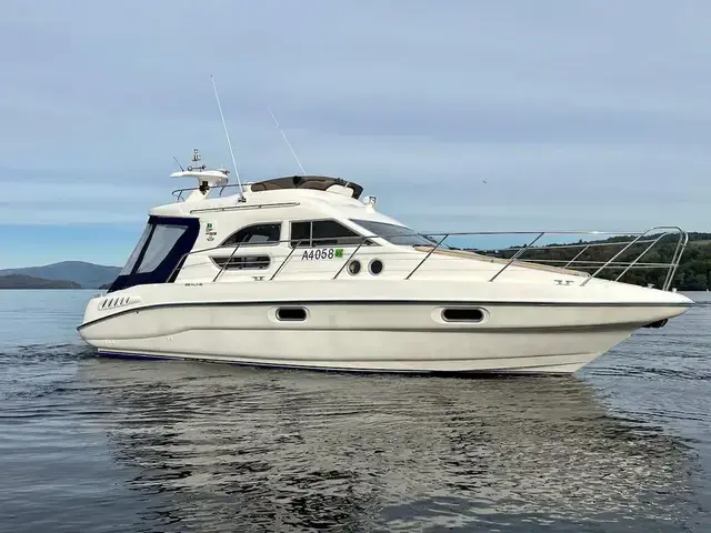 Sealine F33