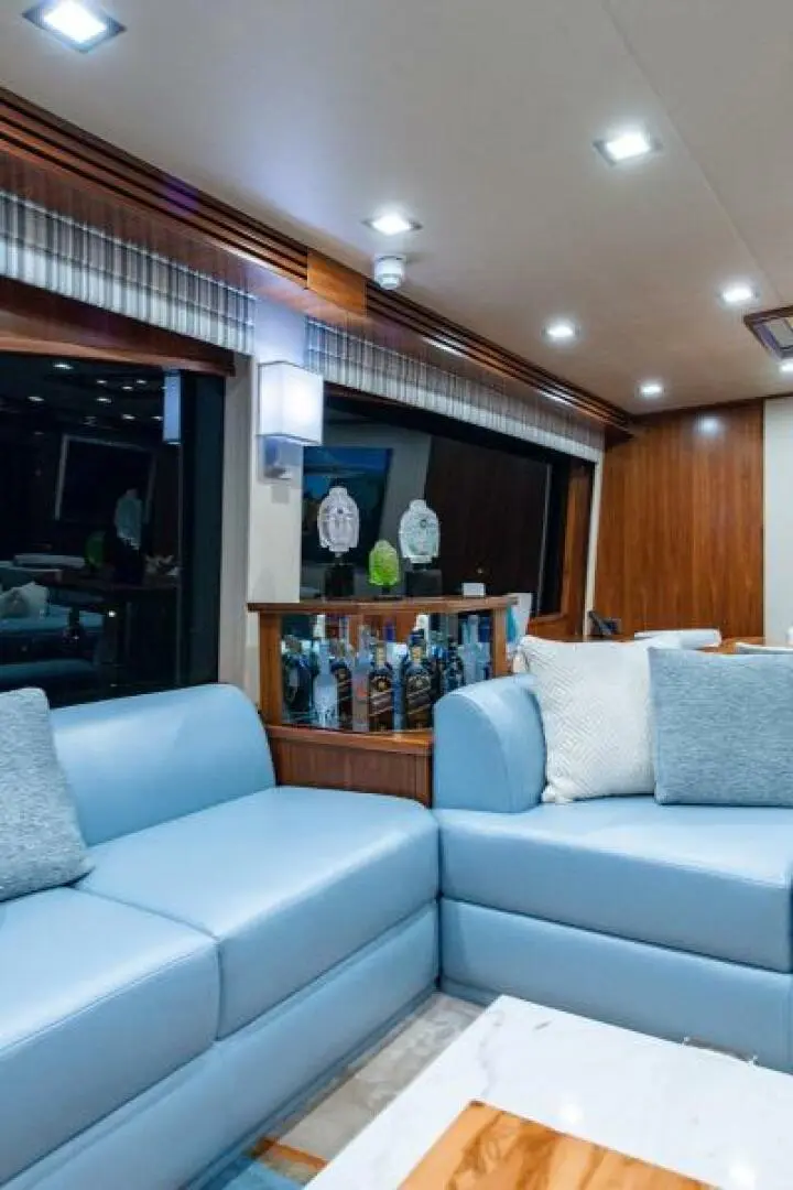 2018 Viking enclosed flybridge