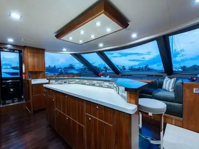 Viking Enclosed Flybridge