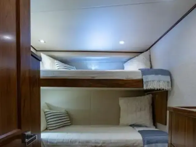 Viking Enclosed Flybridge