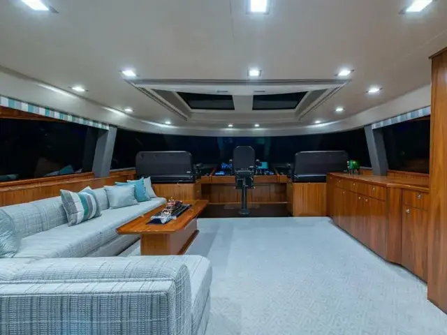 Viking Enclosed Flybridge