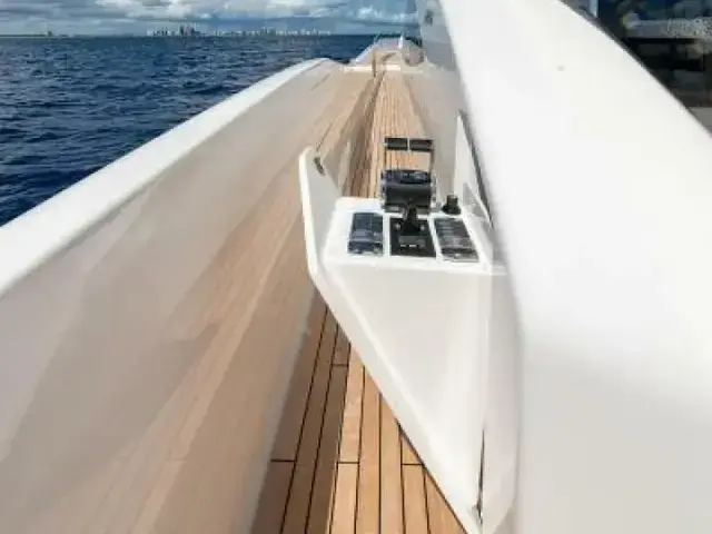 Viking Enclosed Flybridge