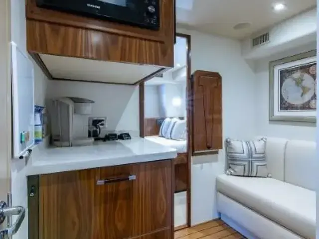 Viking Enclosed Flybridge