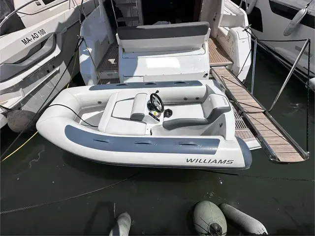 Fairline Squadron 48