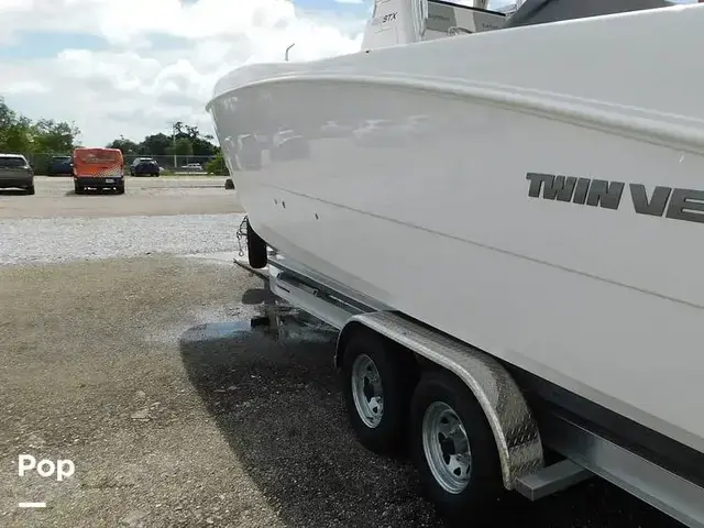 Twin Vee 260 Stx