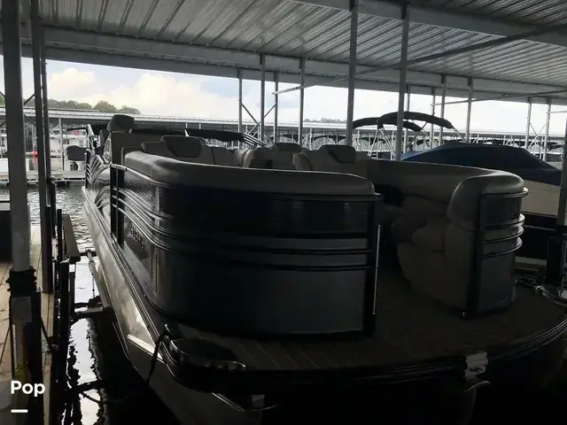 Harris Boats Grand Mariner 250