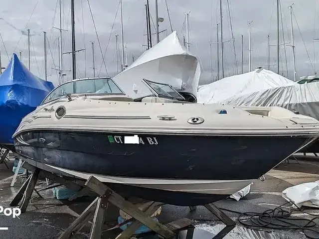 Sea Ray 240 Sundeck