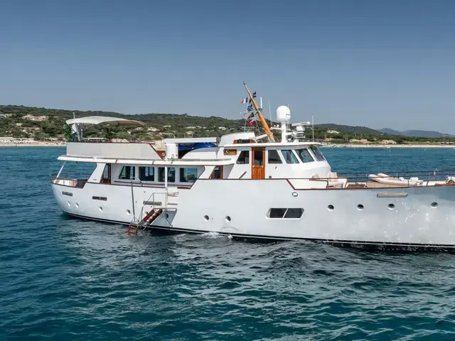 Feadship Classic Canoe Stern