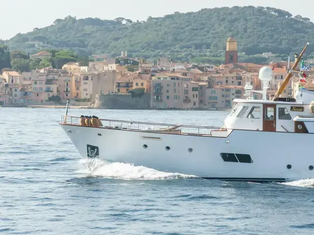 Feadship Classic Canoe Stern