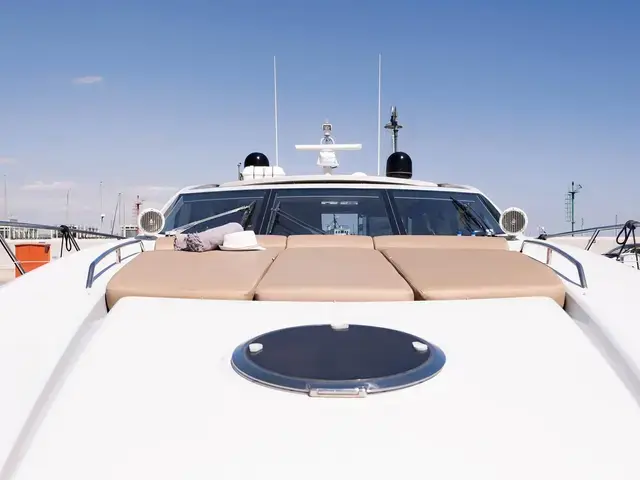 Sunseeker Predator 64