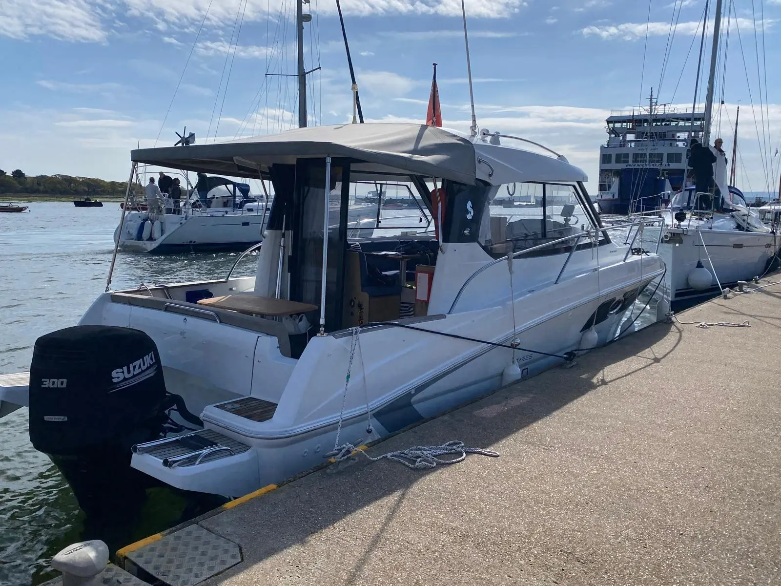 2015 Beneteau antares 8.80 ob