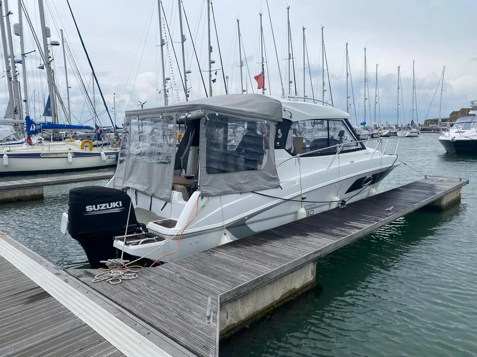 2015 Beneteau antares 8.80 ob