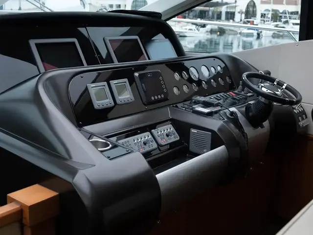 Sunseeker Predator 64