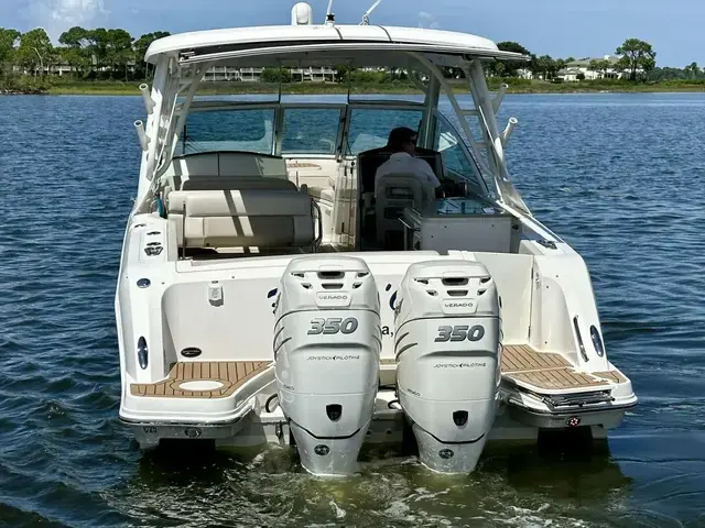 Boston Whaler 320 Vantage