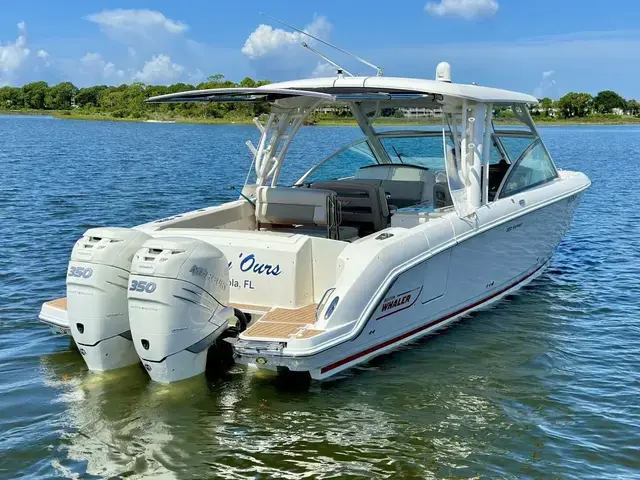 Boston Whaler 320 Vantage