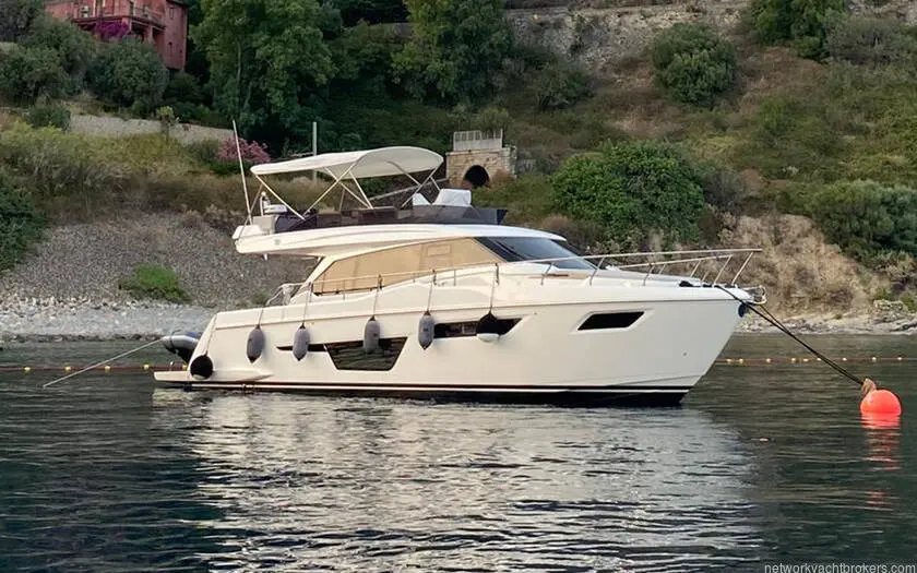 2021 Ferretti 500