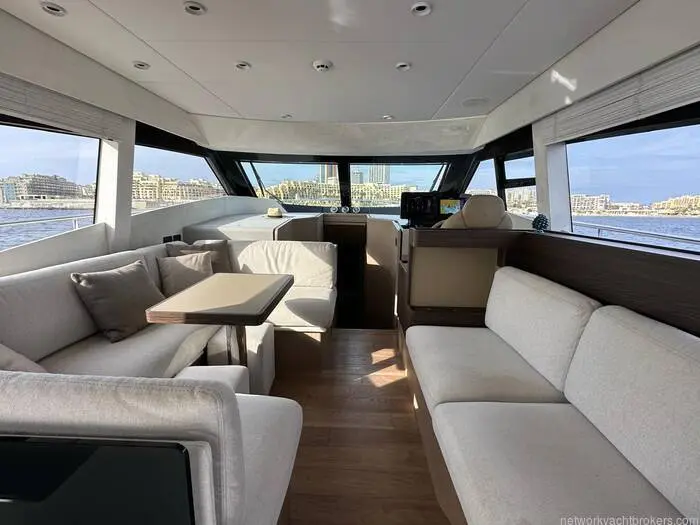 2021 Ferretti 500