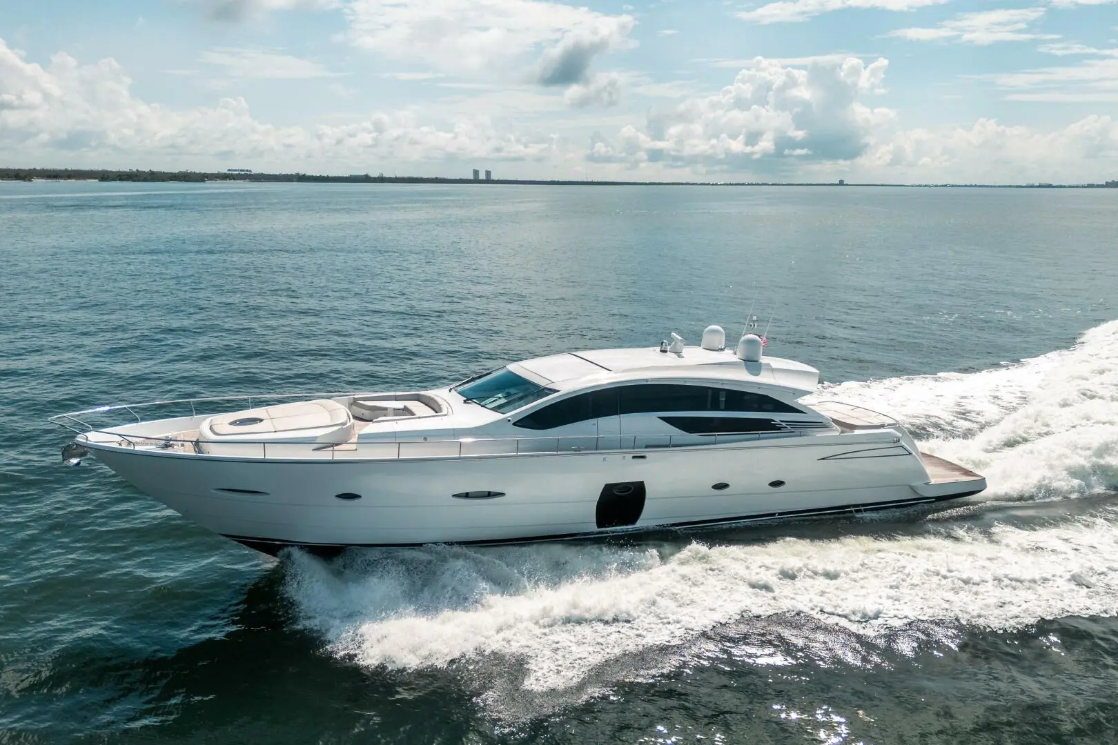 2010 Pershing 80