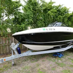 2019 Bayliner VR5 Bowrider