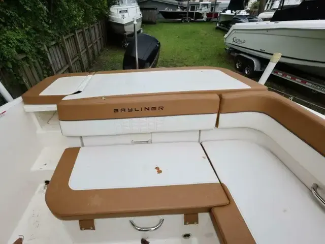 Bayliner VR5 Bowrider