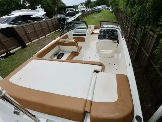 Bayliner VR5 Bowrider