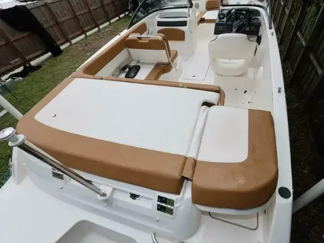 Bayliner VR5 Bowrider