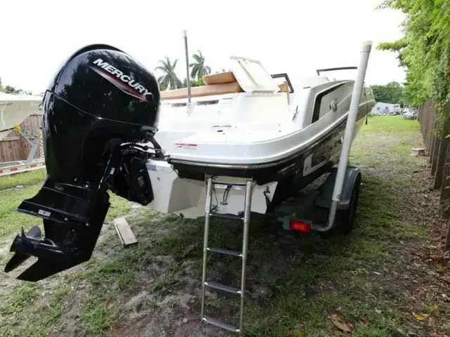 Bayliner VR5 Bowrider