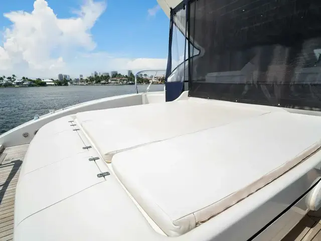 Mangusta 72