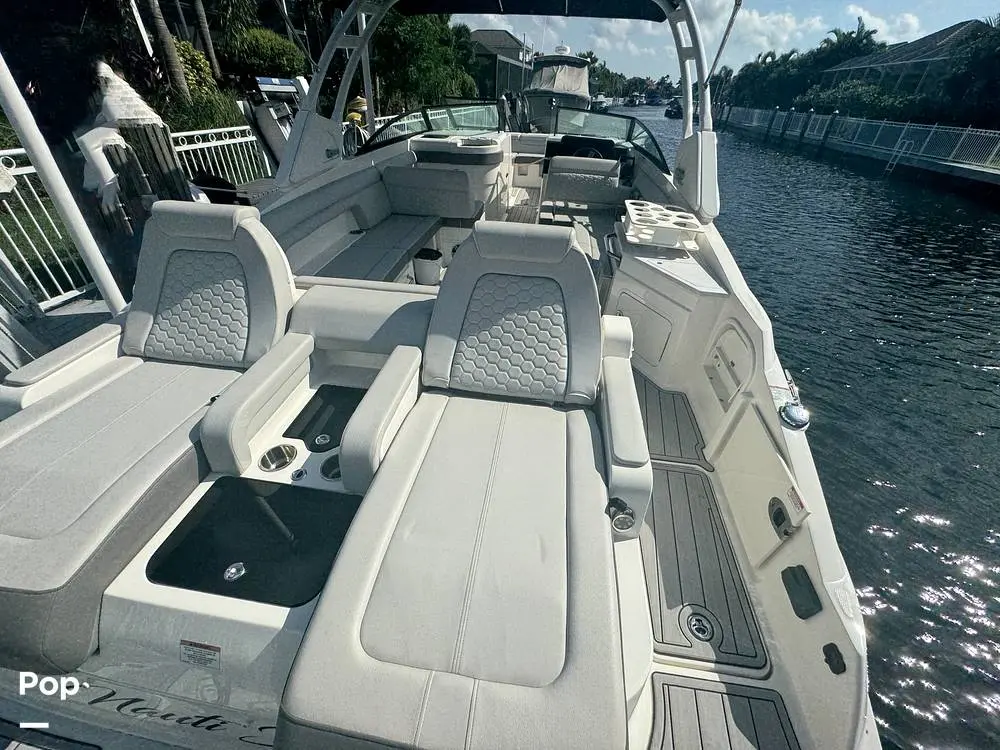 2023 Sea Ray 290 sdx ob