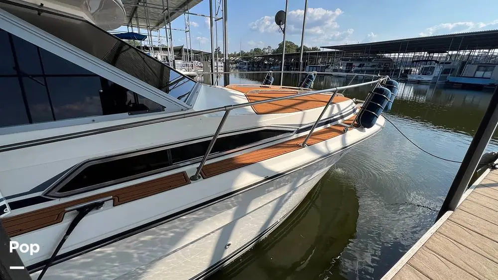 1986 Sea Ray 340 sedan bridge