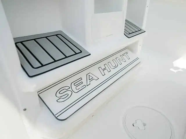 Sea Hunt 265 Ultra