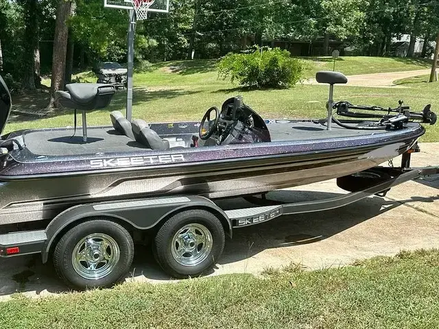 Skeeter TZX 190