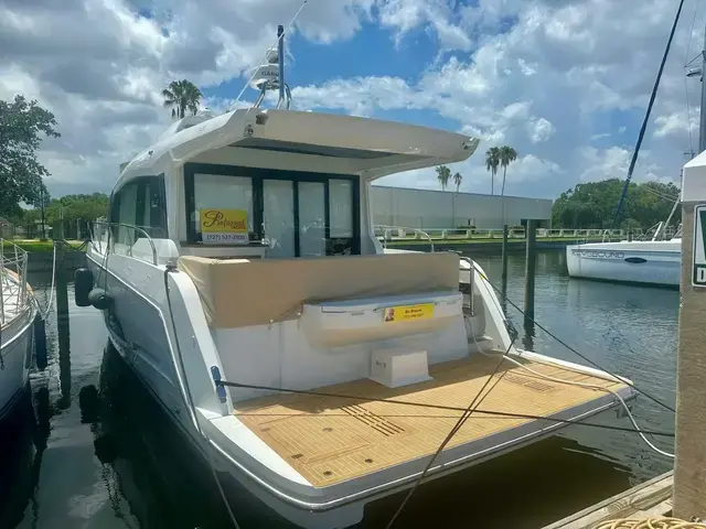 Sealine C 430