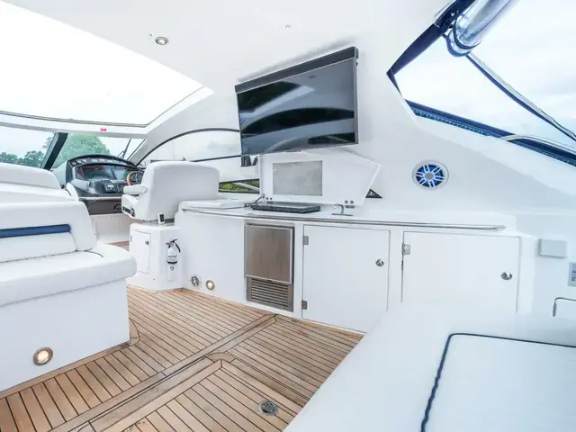 Sunseeker Predator 55