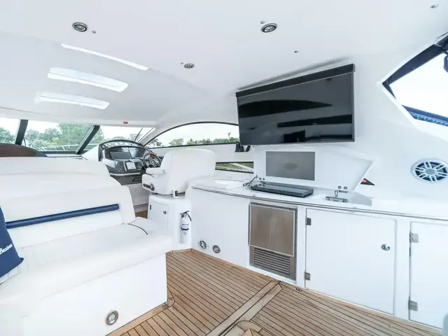 Sunseeker Predator 55