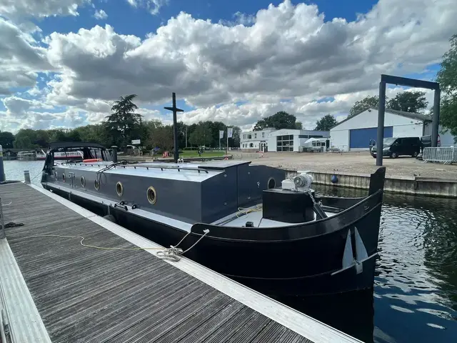 Peter Nicholls FCN seagoing barge