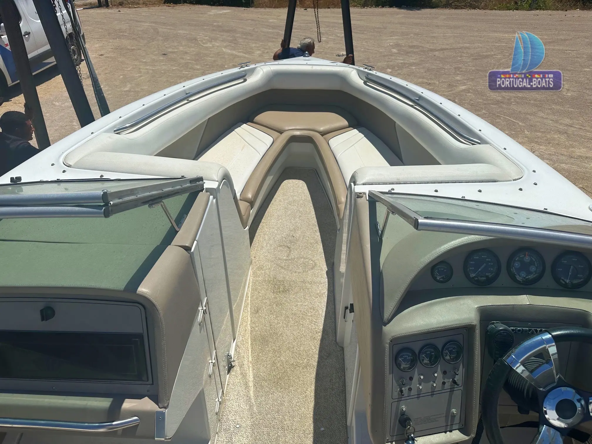 1998 Cobalt 252 bow rider