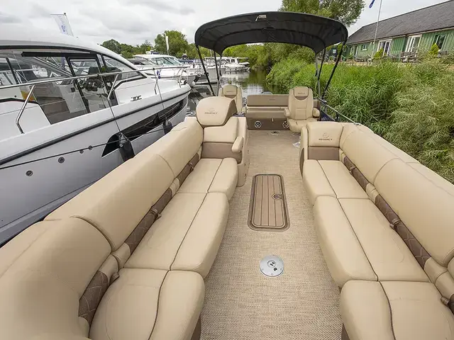 Regency Pontoon Boats 250 LE3 Sport