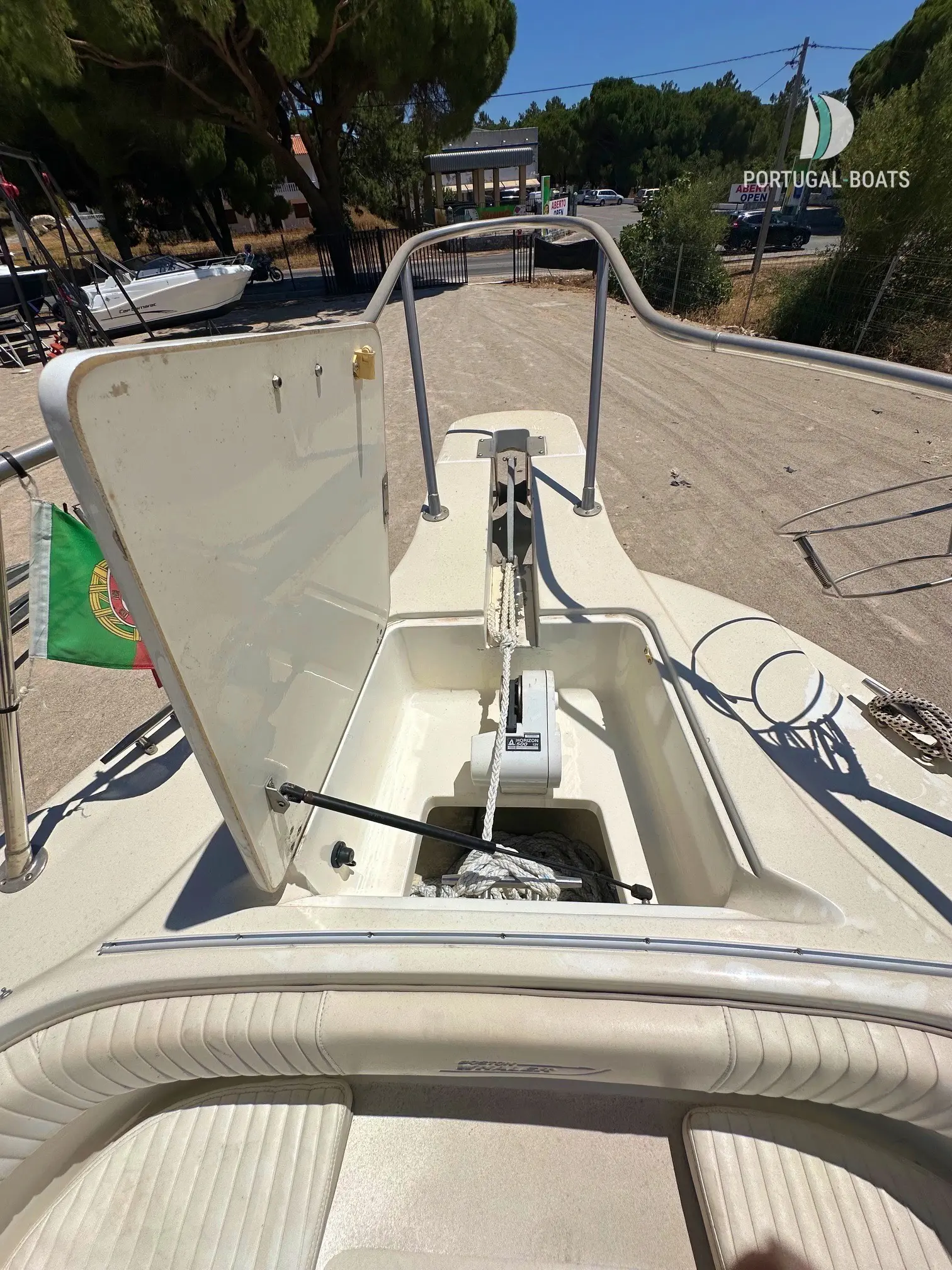 1999 Boston Whaler 26 outrage