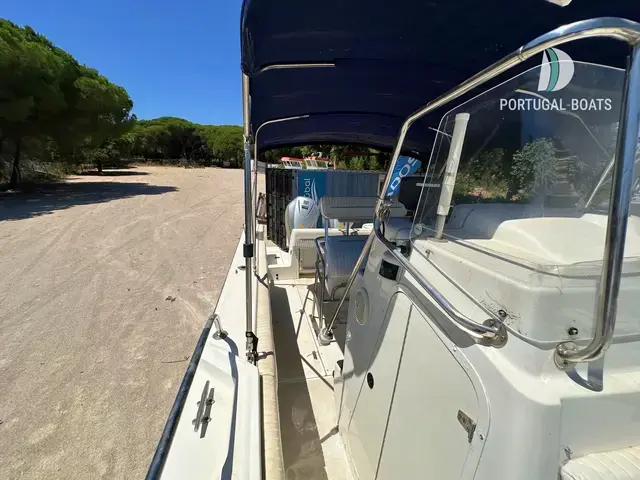 Boston Whaler 26 Outrage