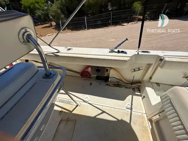 Boston Whaler 26 Outrage