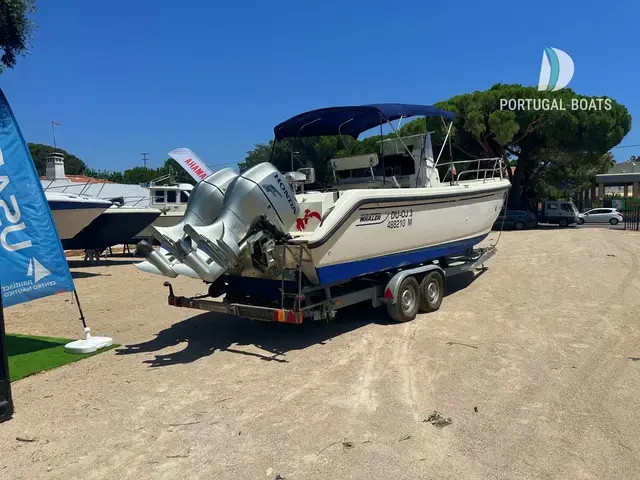 Boston Whaler 26 Outrage