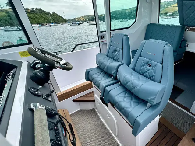 Axopar 28 CABIN