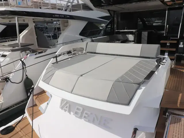 Sunseeker Sport Yacht 65