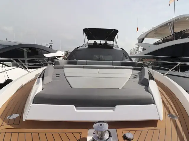 Sunseeker Sport Yacht 65