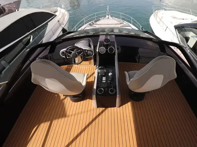 Sunseeker Sport Yacht 65