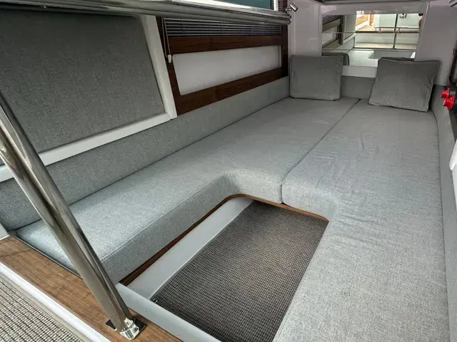 Axopar 28 CABIN