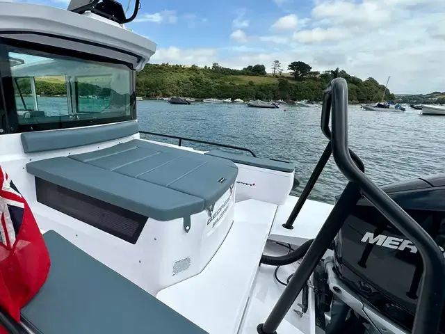 Axopar 28 CABIN