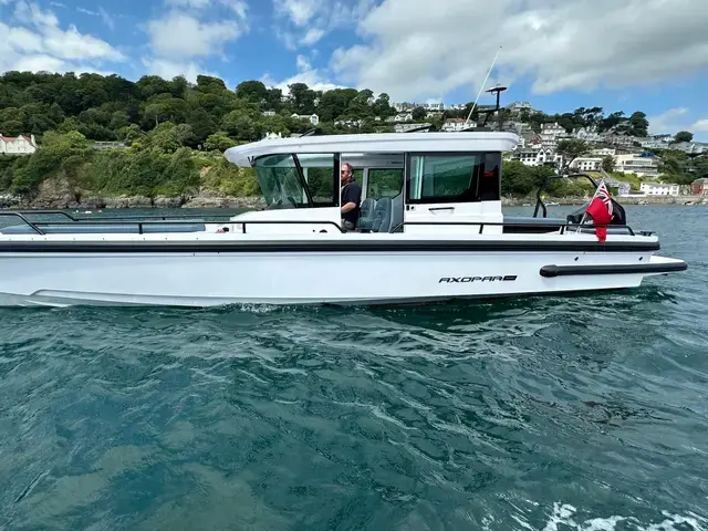 Axopar 28 CABIN