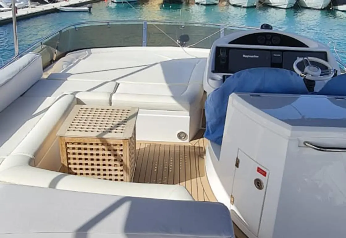 2012 Sunseeker manhattan 63